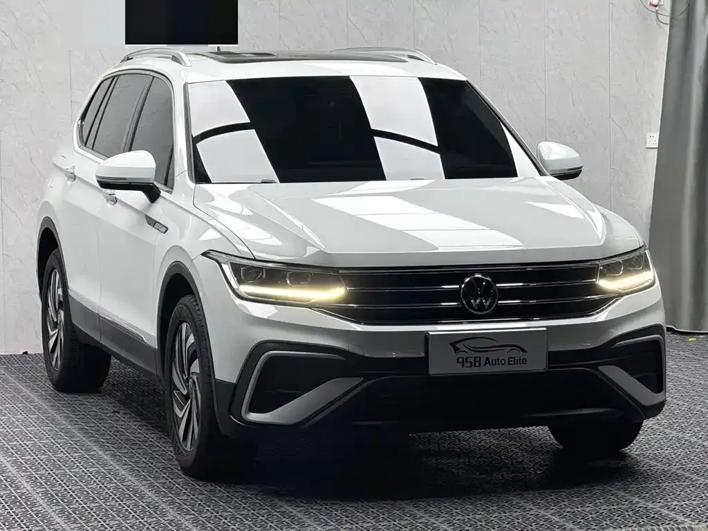 Volkswagen Tiguan L — фото 7