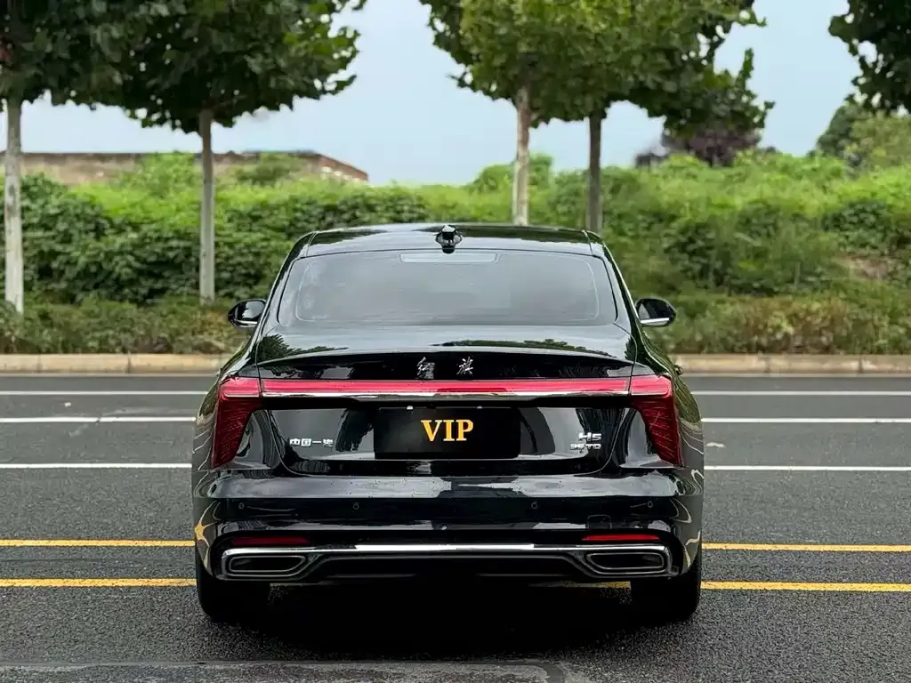 Hongqi H5 — фото 2