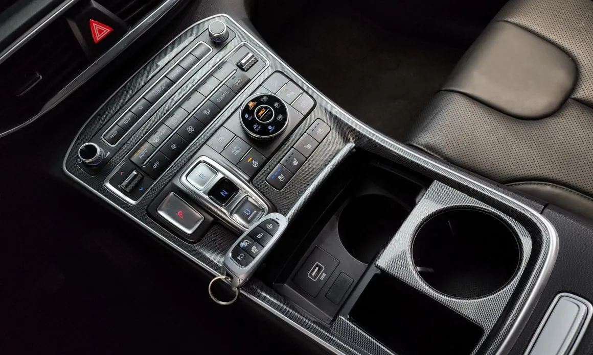Hyundai Santafe — фото 7