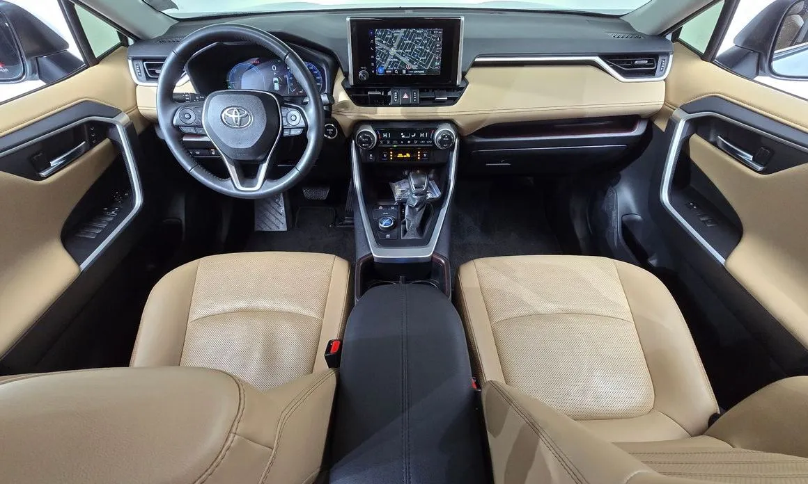 Toyota RAV4 — фото 8