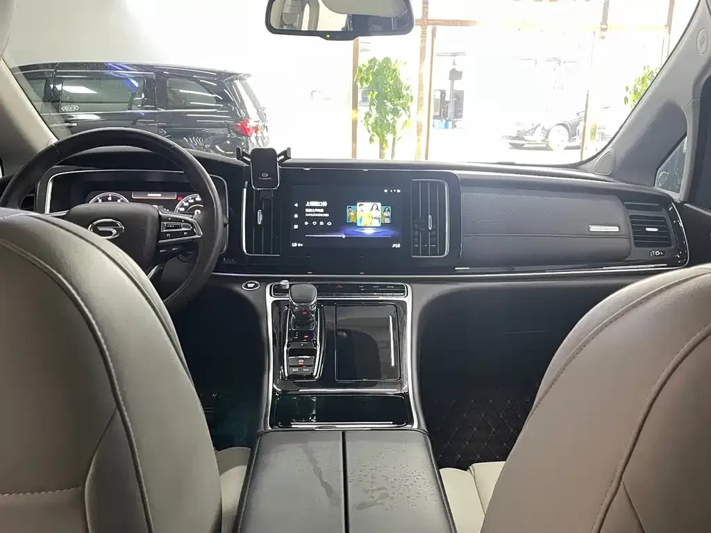 GAC Motor Trumpchi M8 — фото 8