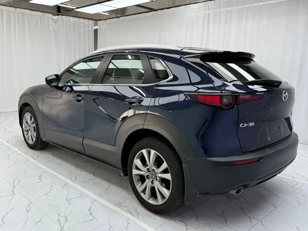 Mazda CX-30 — фото 8