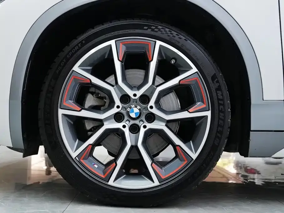 BMW X2 — фото 10