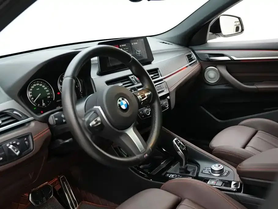 BMW X2 — фото 9