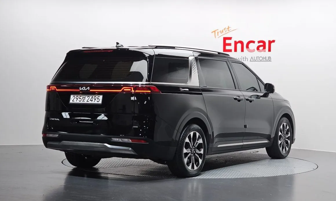 Kia Carnival — фото 10