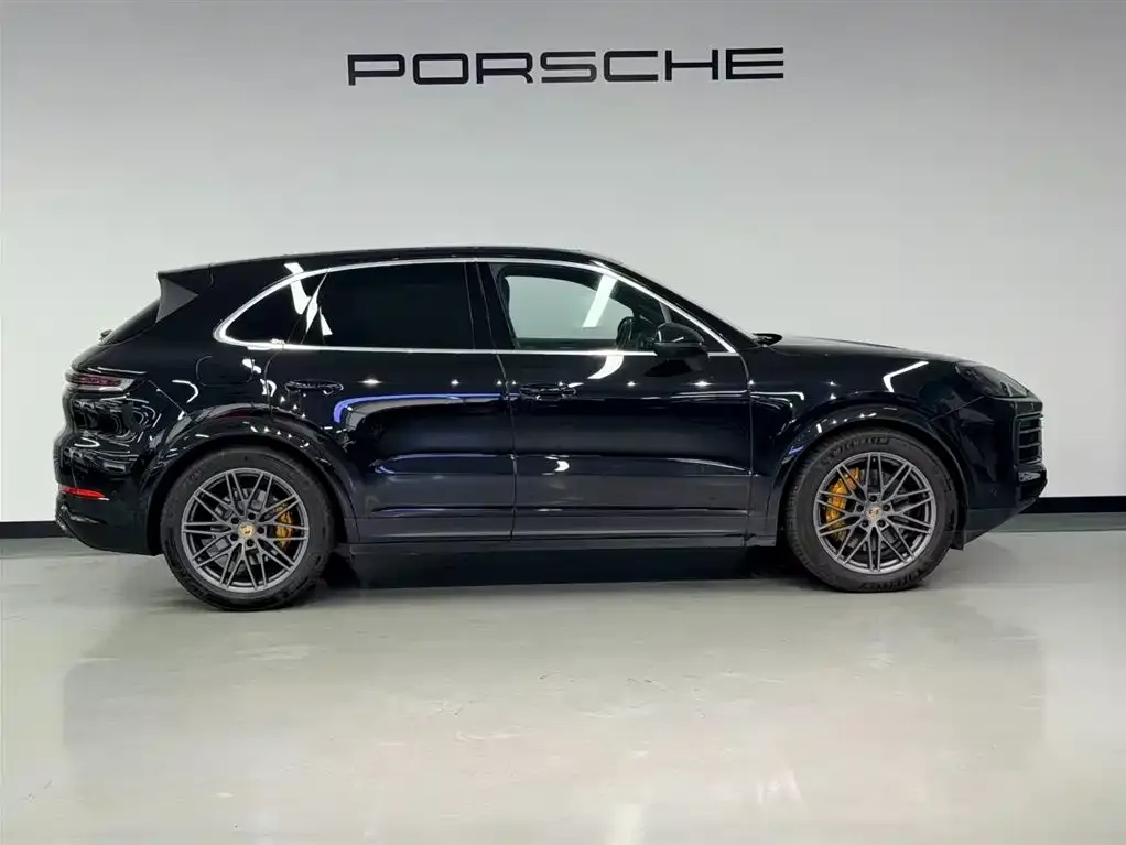 Porsche Cayenne — фото 3