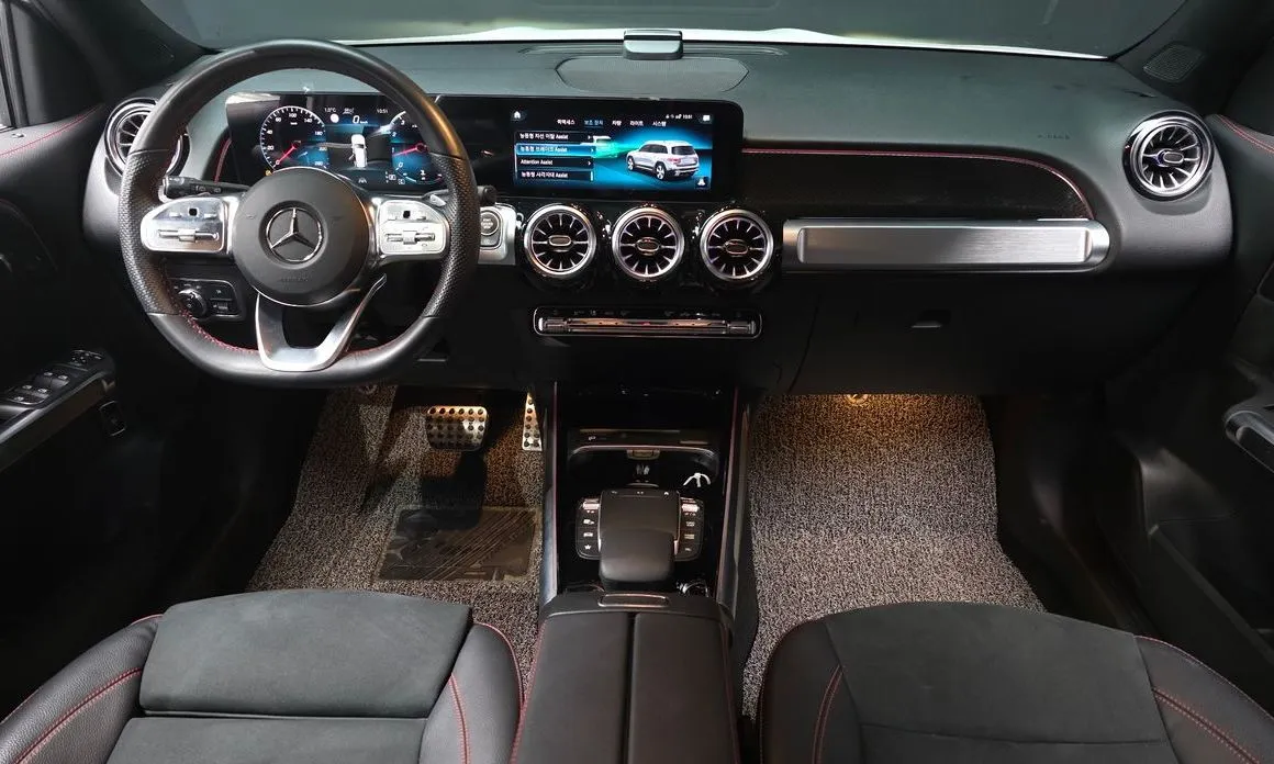 Mercedes-Benz GLB-Class — фото 10