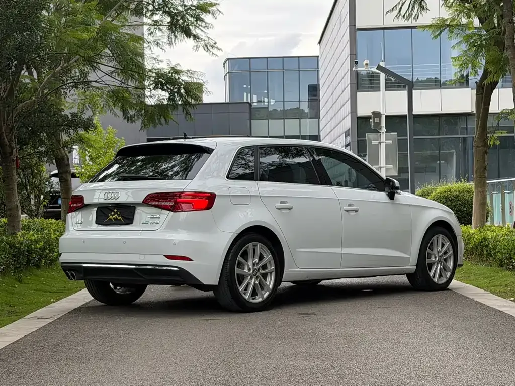Audi A3 — фото 9