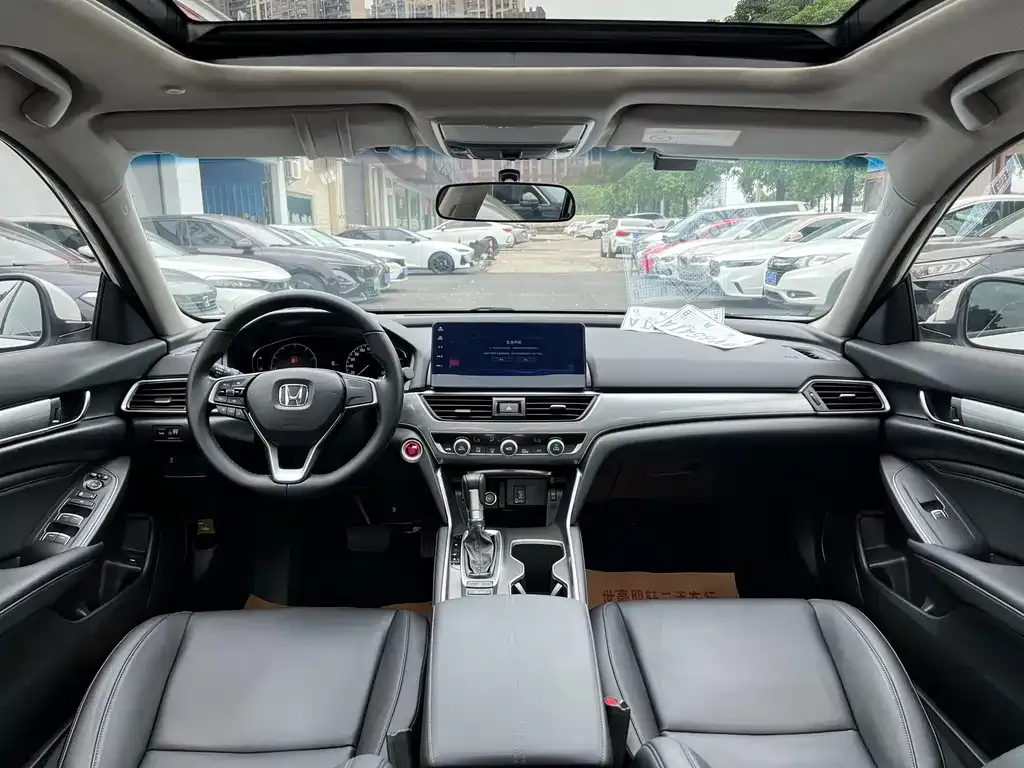 Honda Accord — фото 6