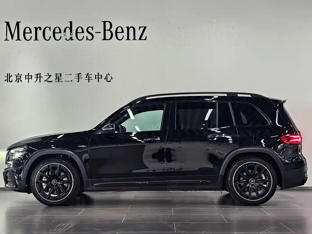 Mercedes-Benz GLB AMG — фото 2