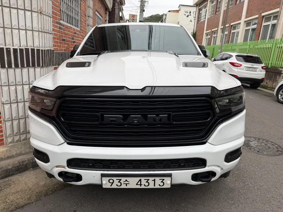 Dodge Ram Pick Up — фото 1