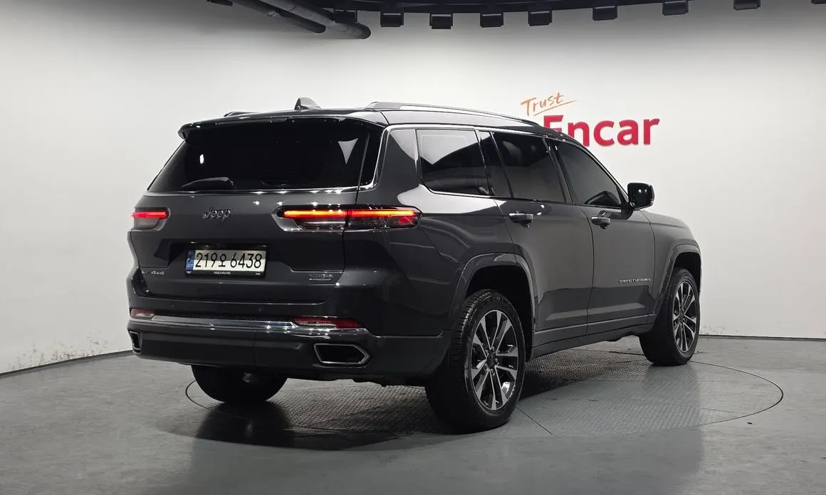 Jeep Cherokee — фото 6
