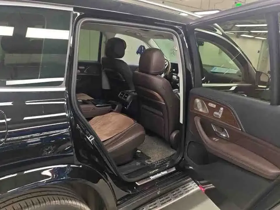 Mercedes-Benz GLS — фото 4