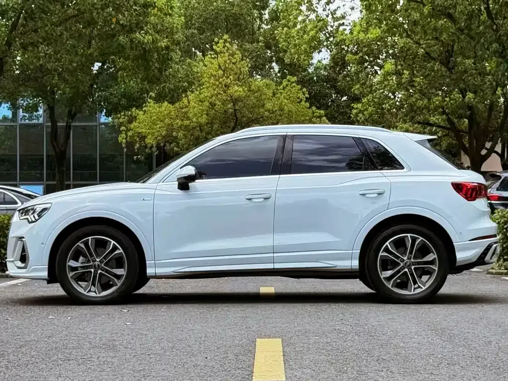 Audi Q3 — фото 9
