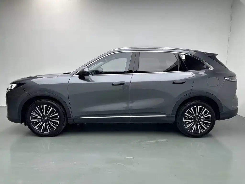 Chery Tiggo 8 — фото 2