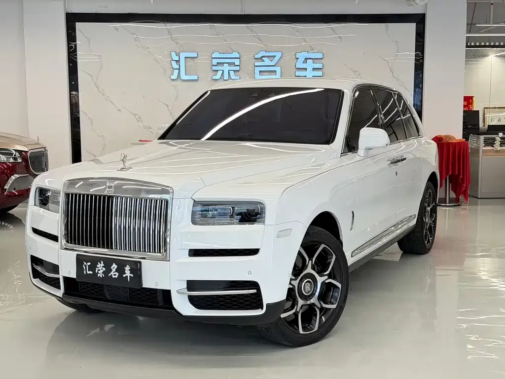 Rolls-Royce Cullinan — фото 1