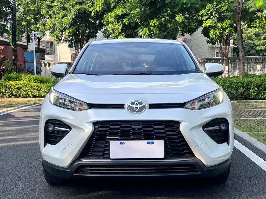 Toyota Wildlander — фото 9