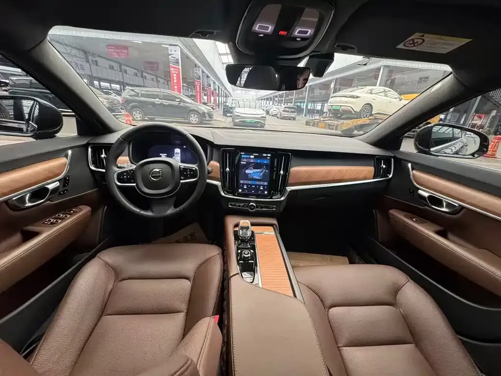 Volvo S90 — фото 4