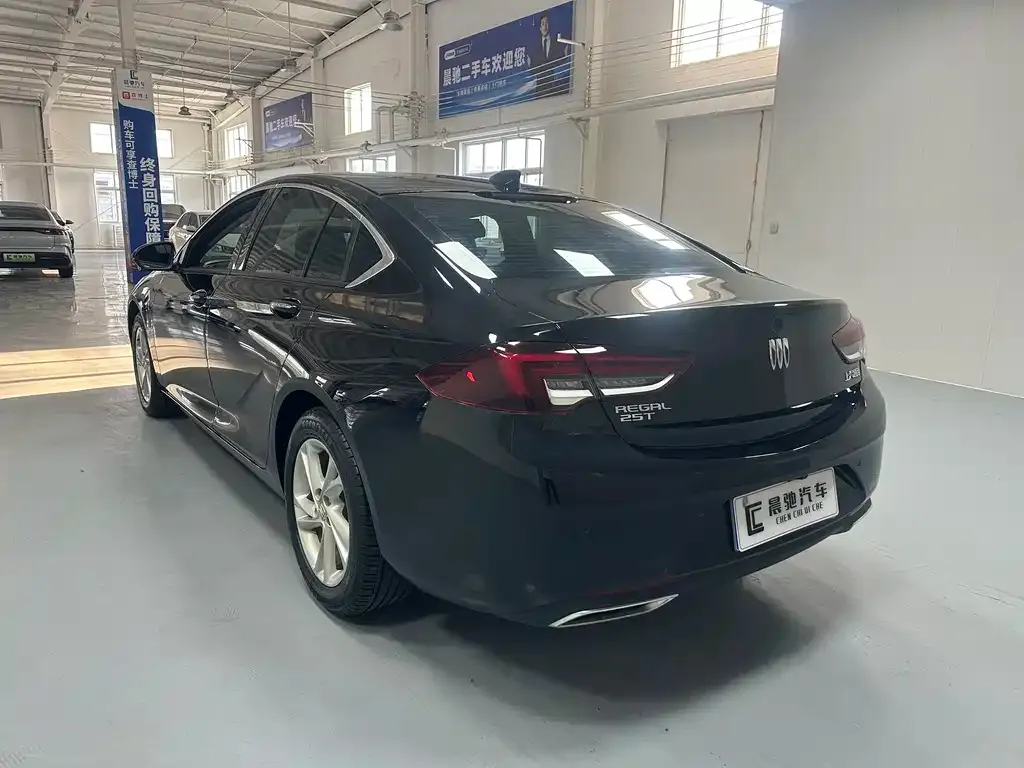 Buick Regal — фото 7