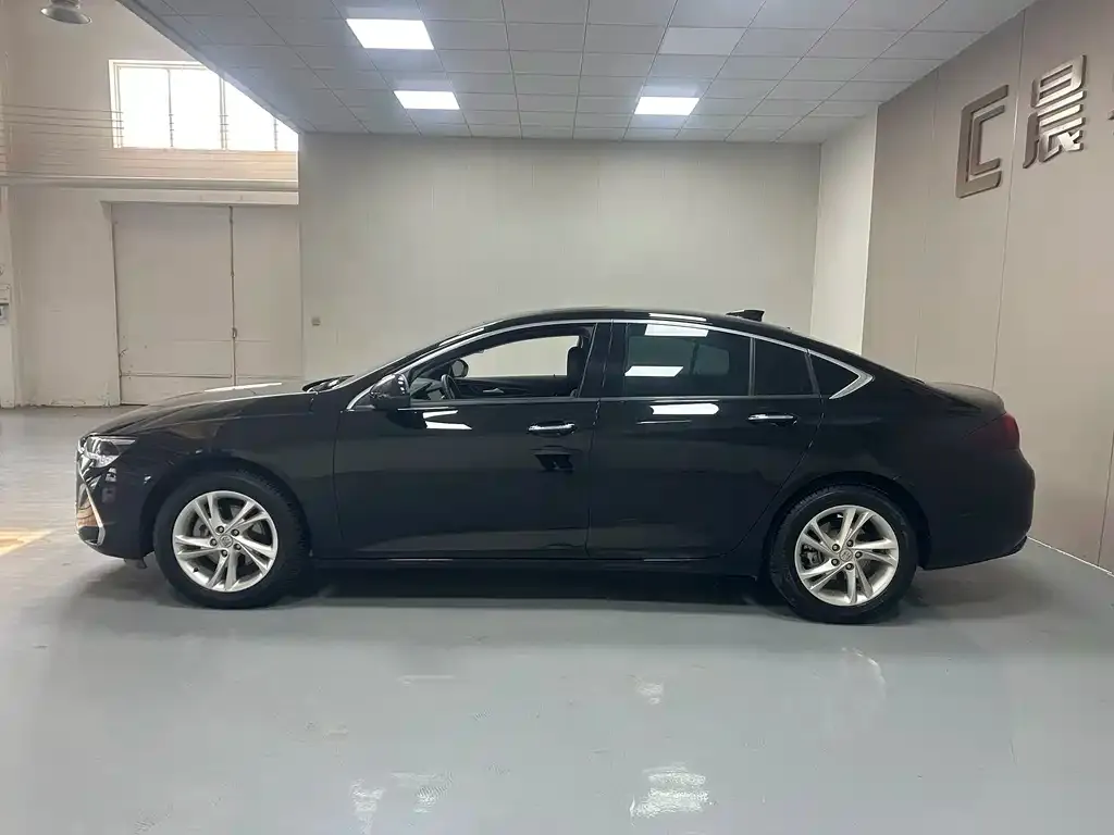 Buick Regal — фото 3