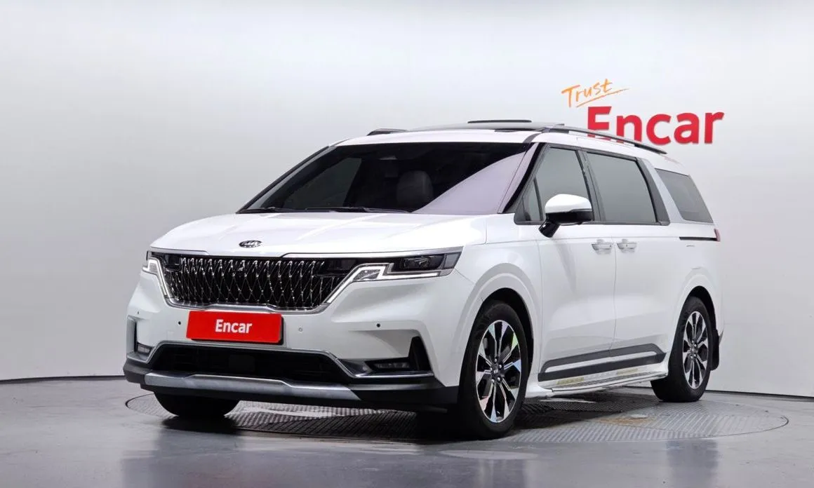 Kia Carnival — фото 1