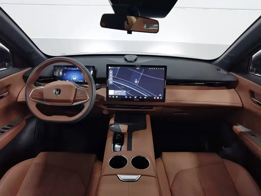 Changan UNI-Z New Energy — фото 2