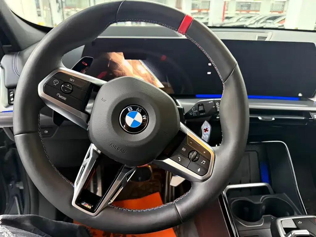 BMW X1 M35Li — фото 10