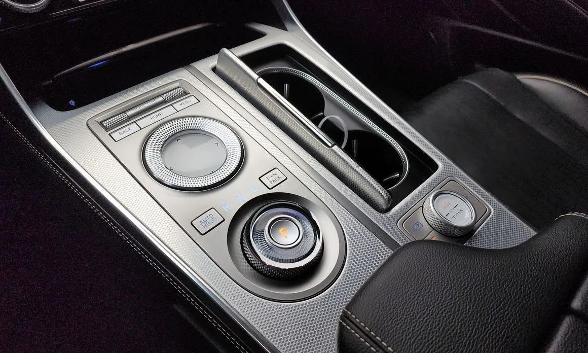 Genesis GV80 — фото 10