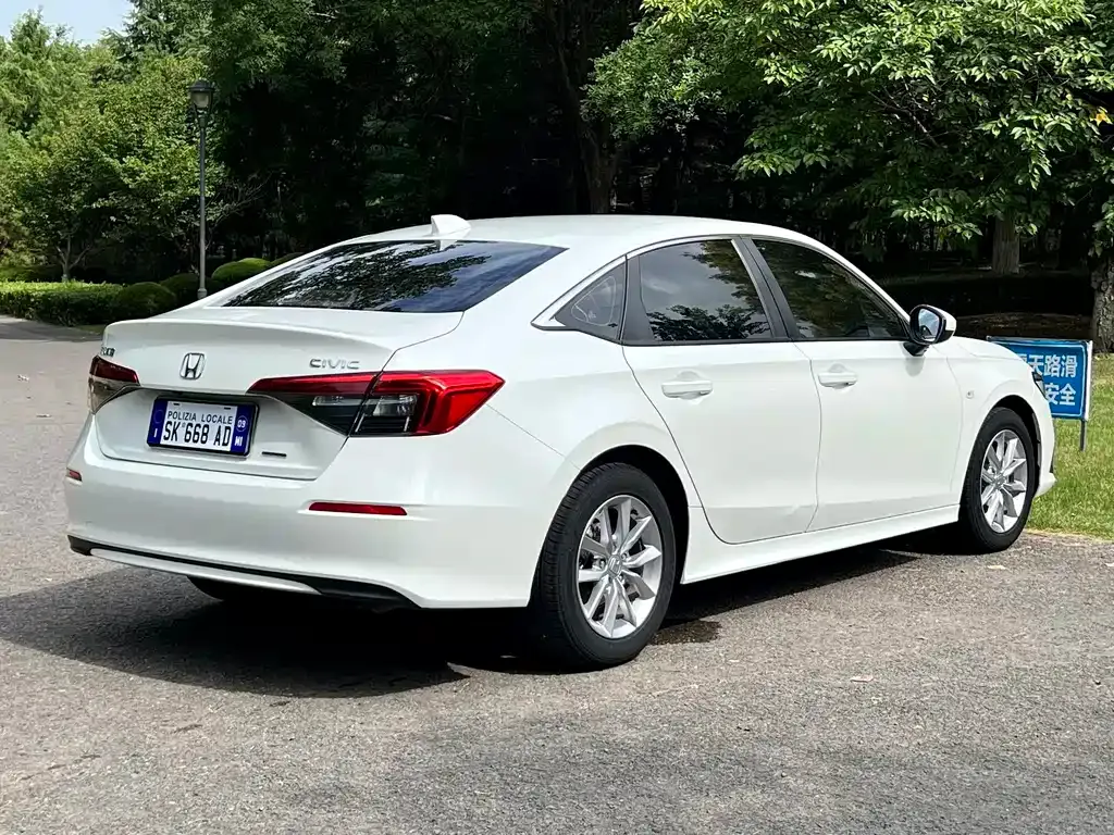 Honda Civic — фото 6