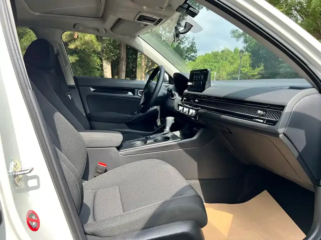 Honda Civic — фото 8