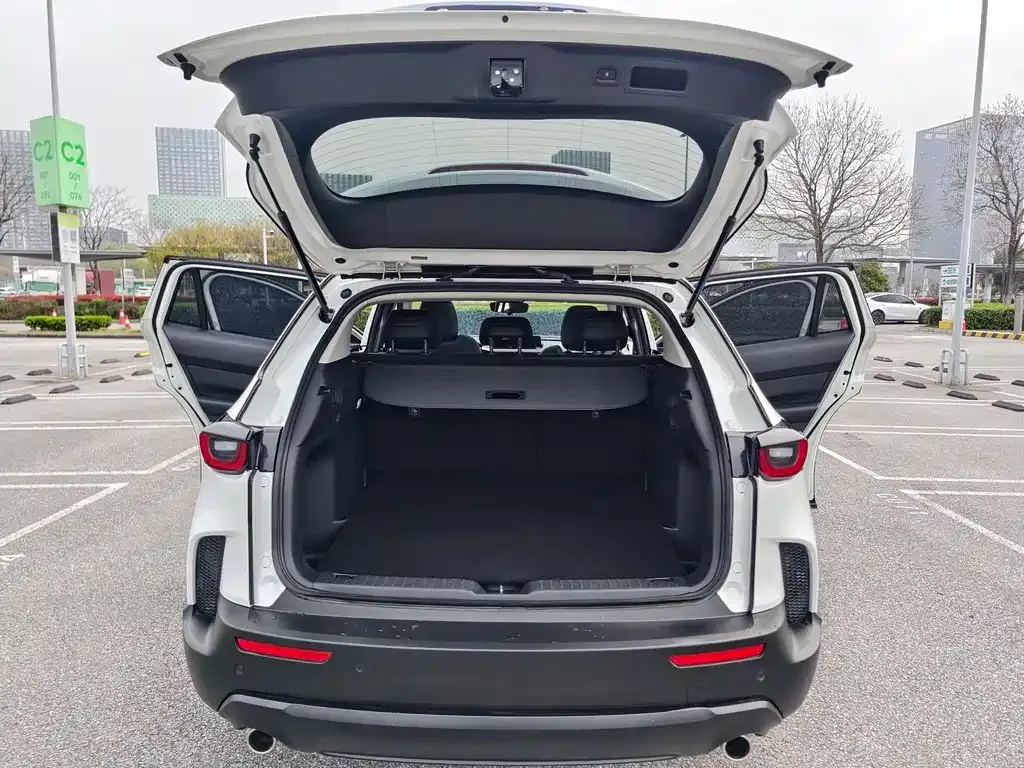 Mazda CX-50 — фото 10