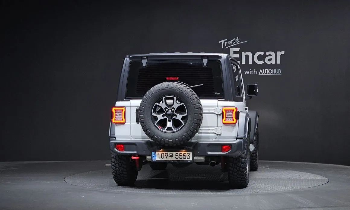 Jeep Wrangler — фото 5