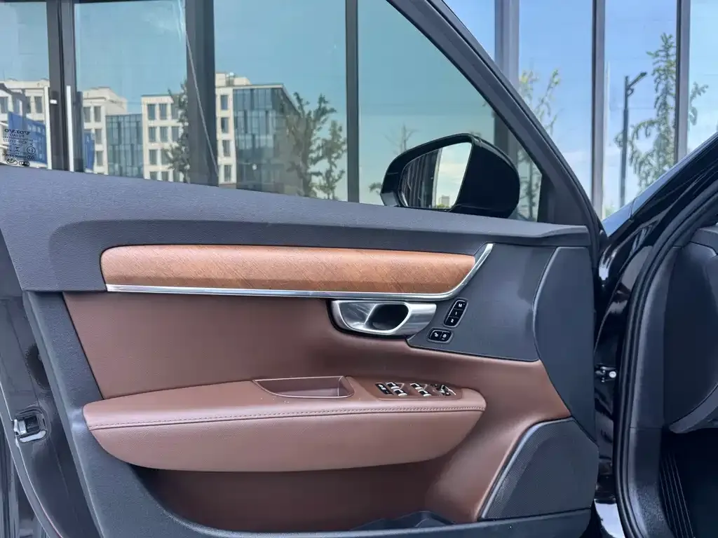 Volvo S90 — фото 10