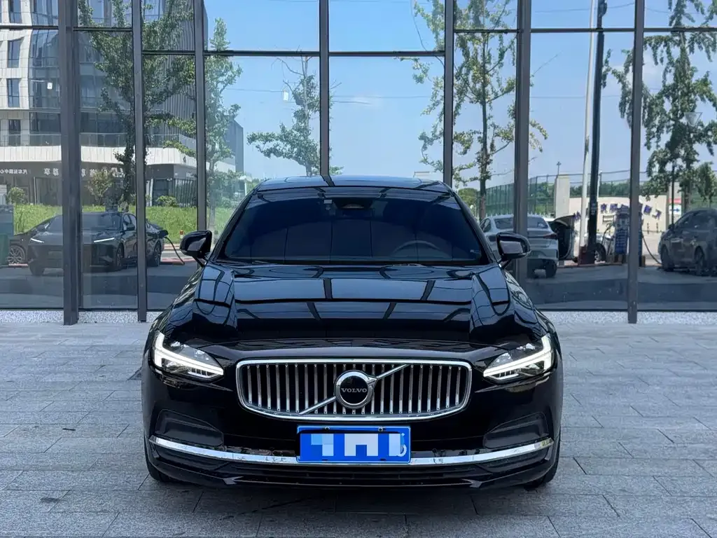 Volvo S90 — фото 8