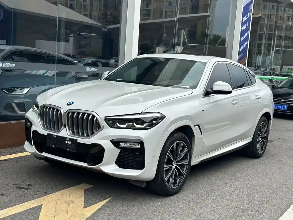 BMW X6 — фото 1