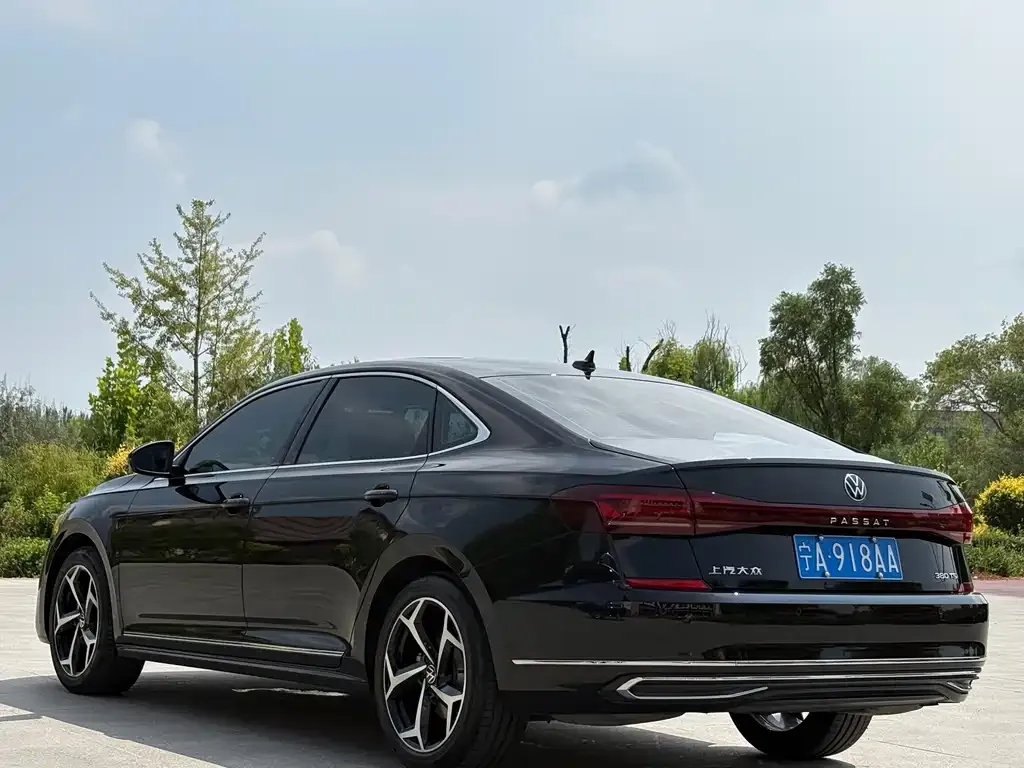 Volkswagen Passat — фото 6
