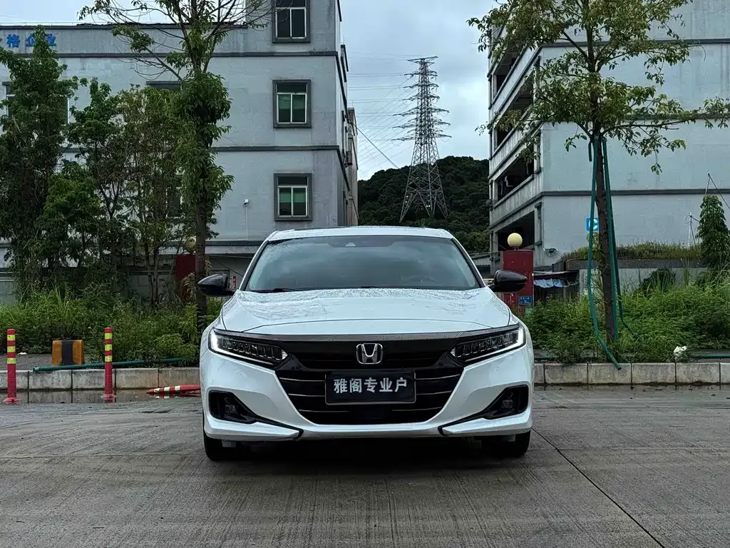 Honda Accord — фото 6