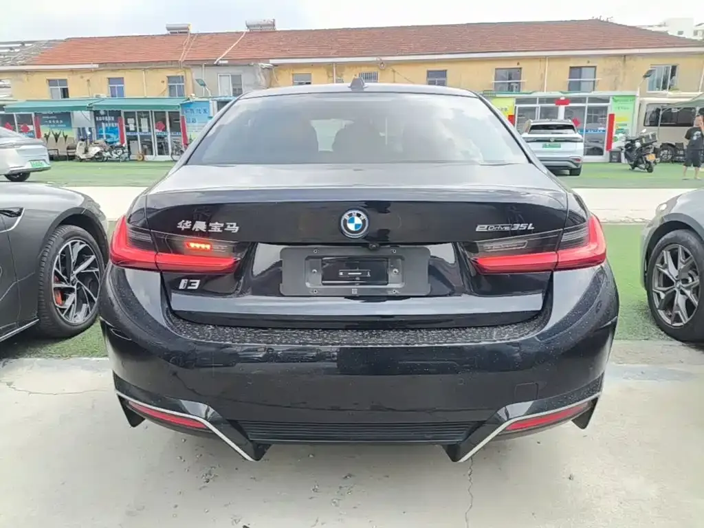 BMW i3 — фото 9