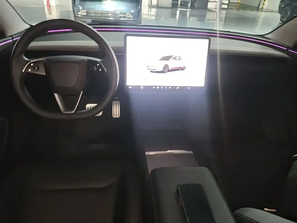 Tesla Model 3 — фото 3