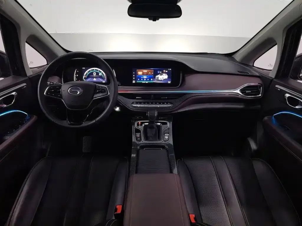 GAC Motor Trumpchi M6 — фото 7