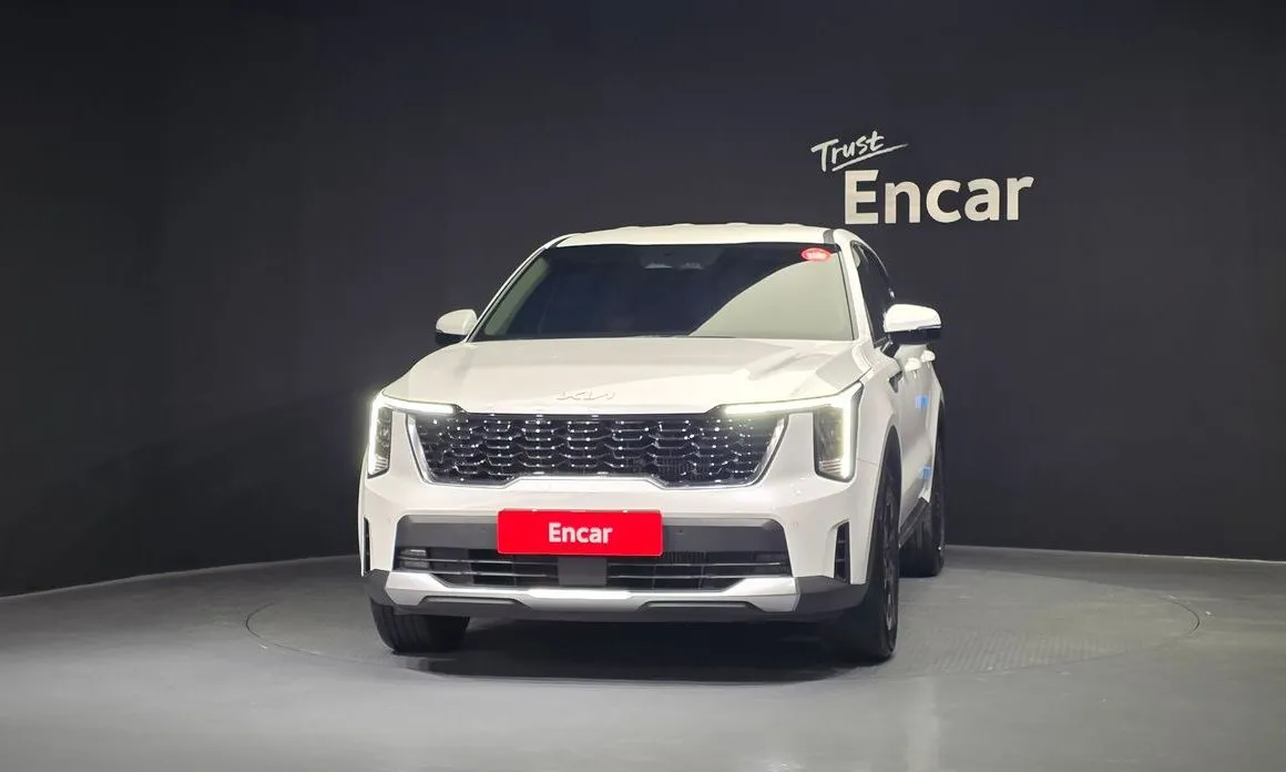 Kia Sorento — фото 9