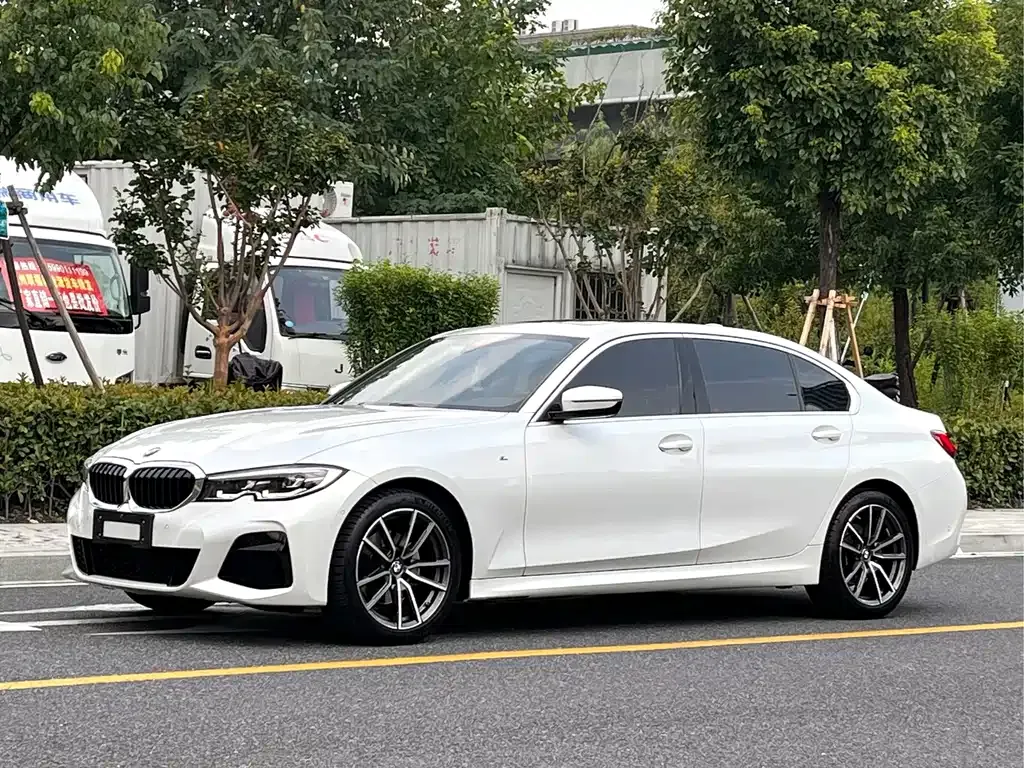 BMW 3 Series — фото 1