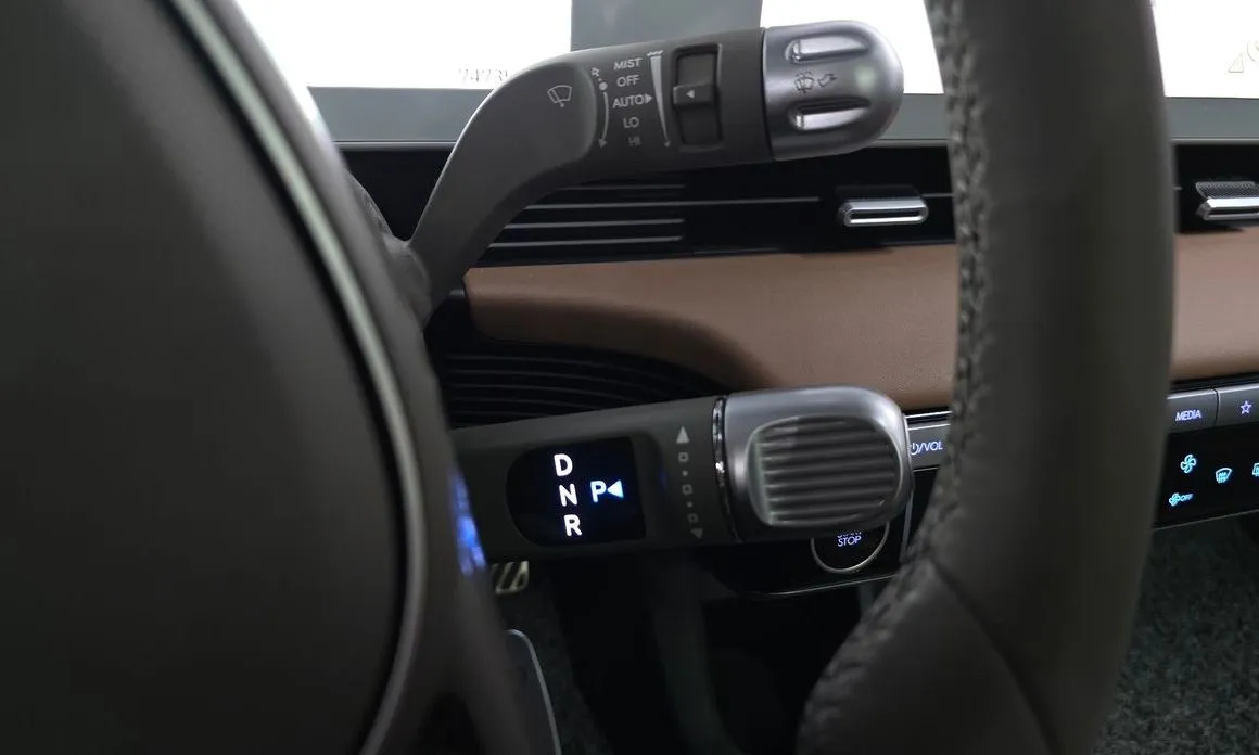 Hyundai Ioniq5 — фото 3