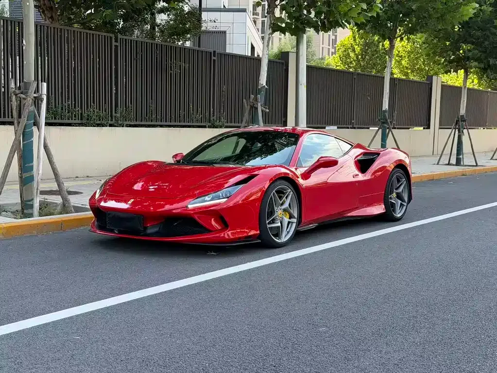 Ferrari F8 — фото 1