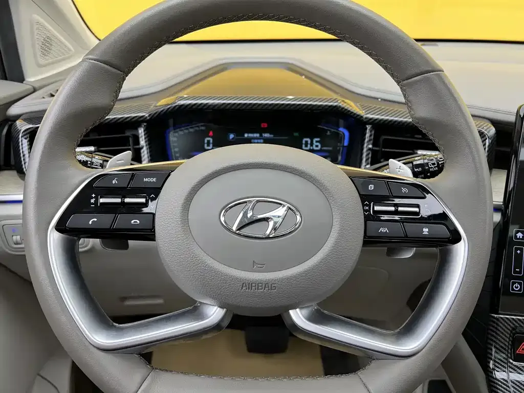 Hyundai Custo — фото 7