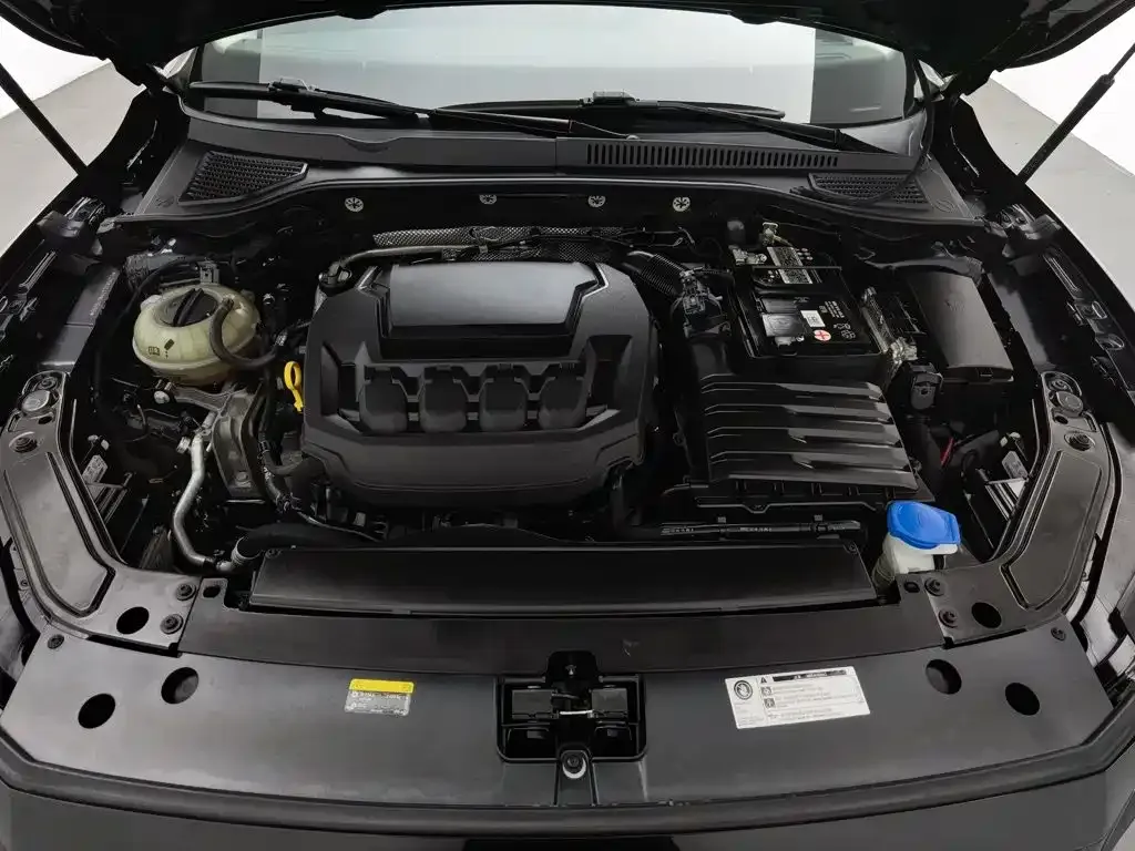 Volkswagen Passat — фото 7