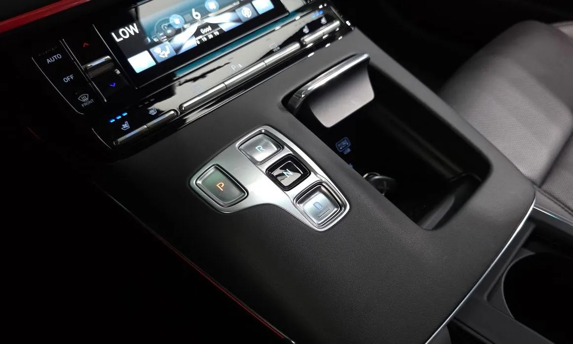 Hyundai Grandeur — фото 9