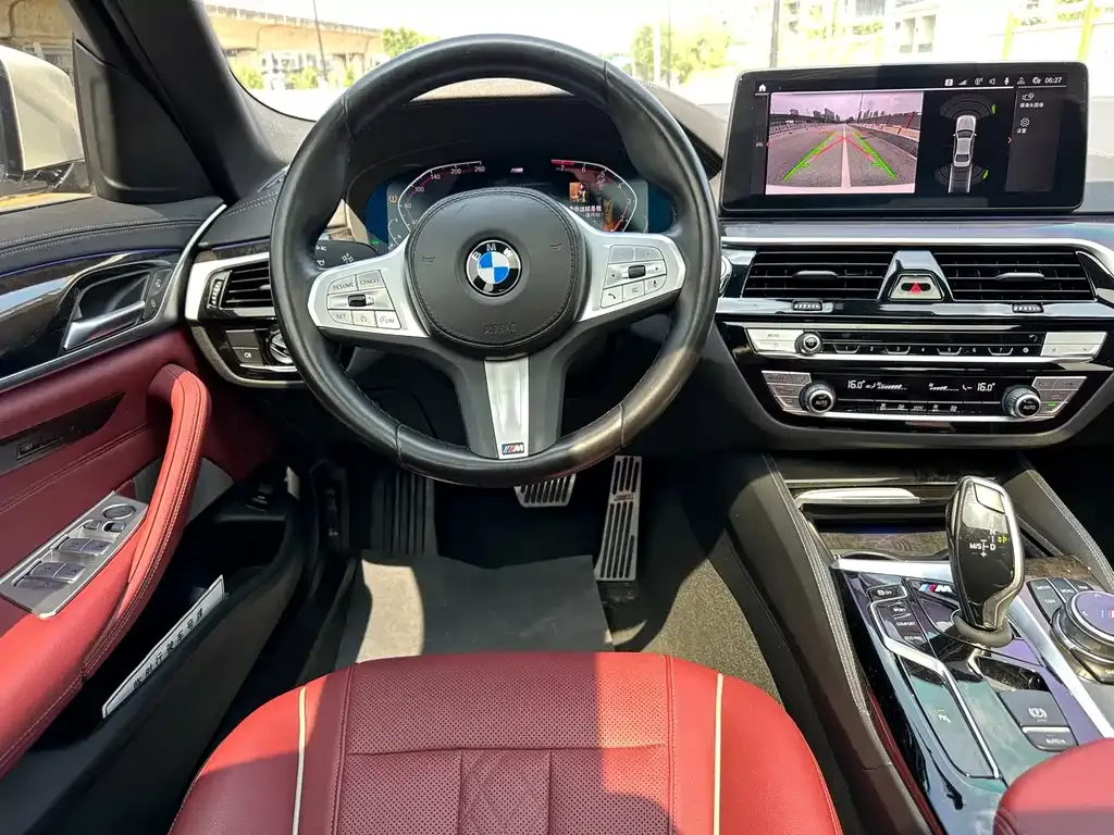 BMW 5 Series — фото 10