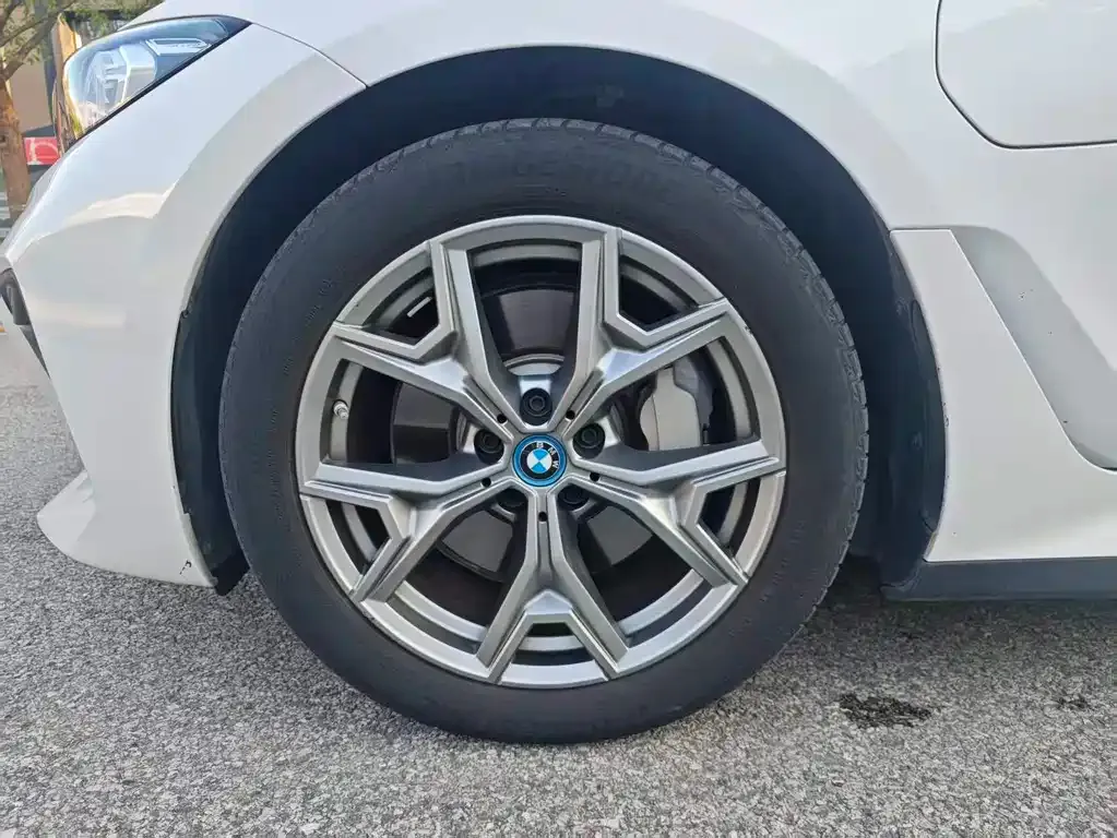 BMW i3 — фото 5