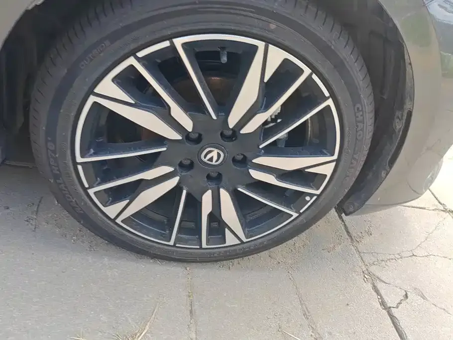 Changan Eado — фото 10